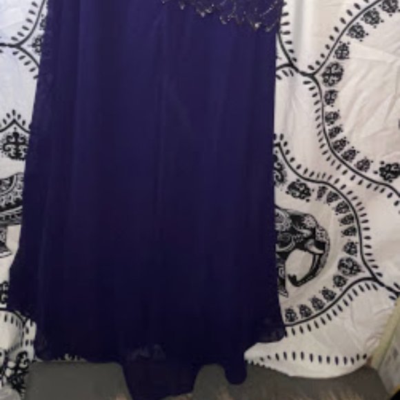 Women's Jkara Gown Blue Dress with embellishments - Picture 3 of 7